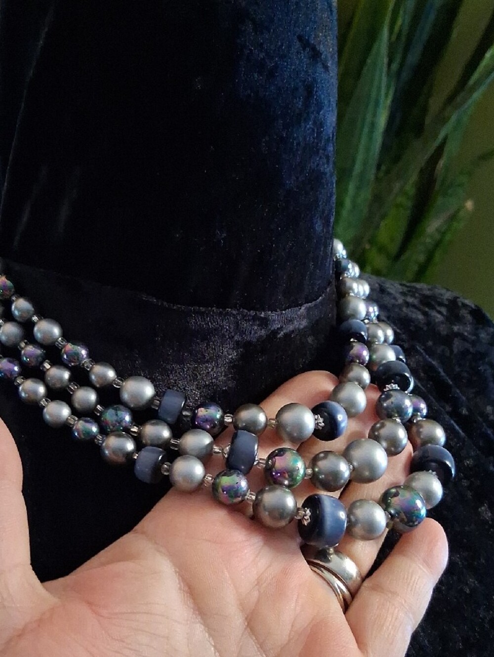 Vintage Iridescent and Gray Multi-Strand Pearl Necklace
